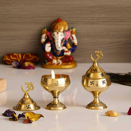 Om Brass Diya – Traditional Pooja Oil Lamp Set